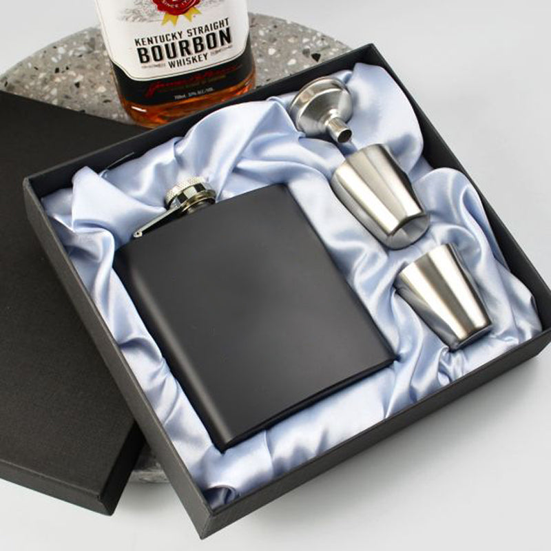 bridal shower | engagement gift | name on flask | wedding party gift